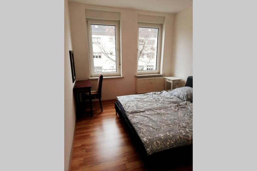 Ferienwohnung - Apartment Mit Balkon In Halle-Saale, Trotha Halle  Eksteriør billede